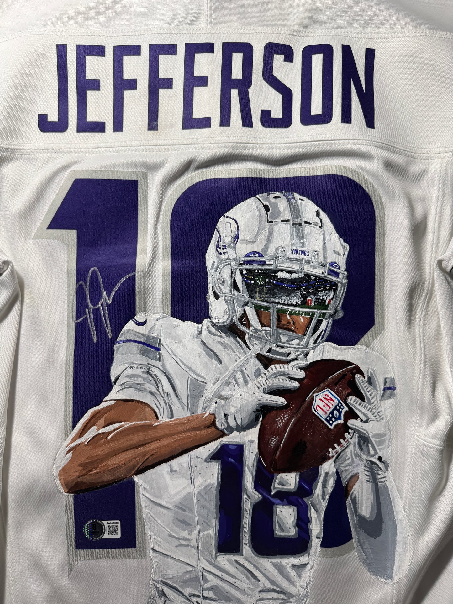 Beckett Authenticated Justin Jefferson Autograph - Hand Painted Jersey